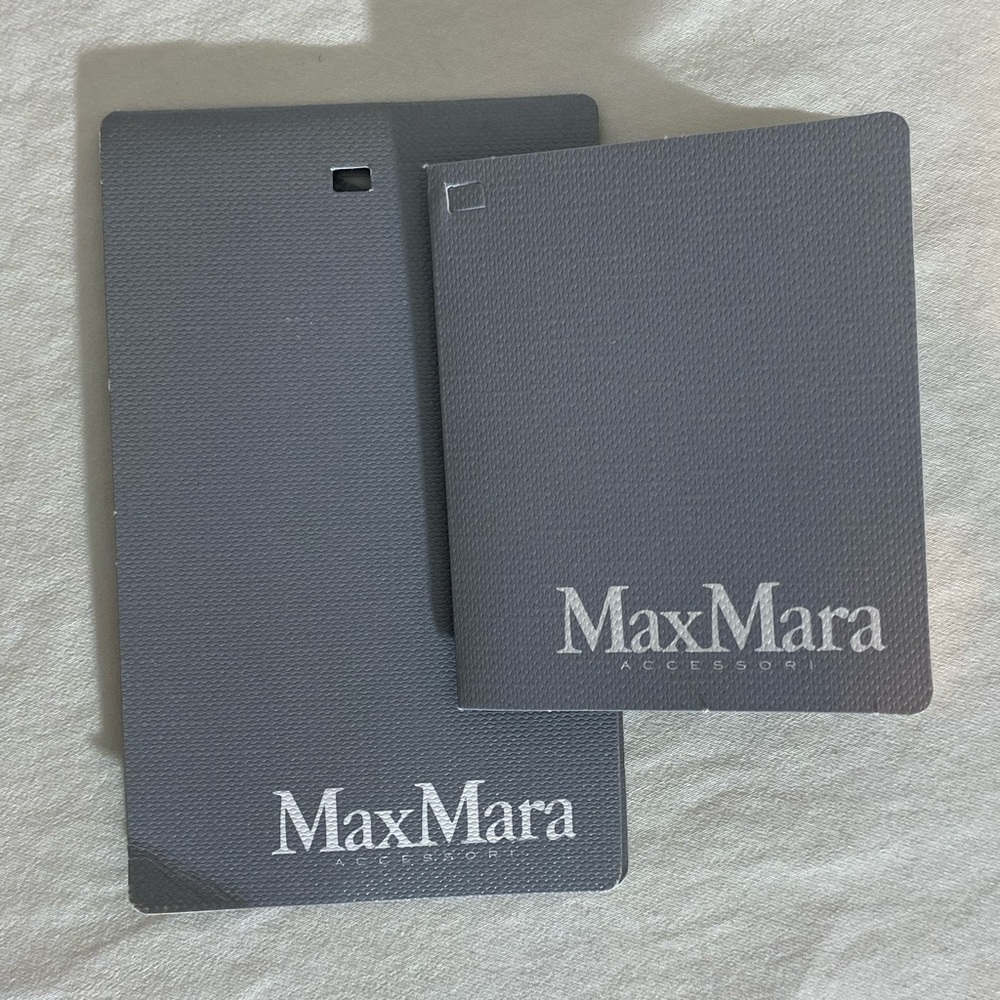 *Authentic* MaxMara handbag - Picture 11 of 16